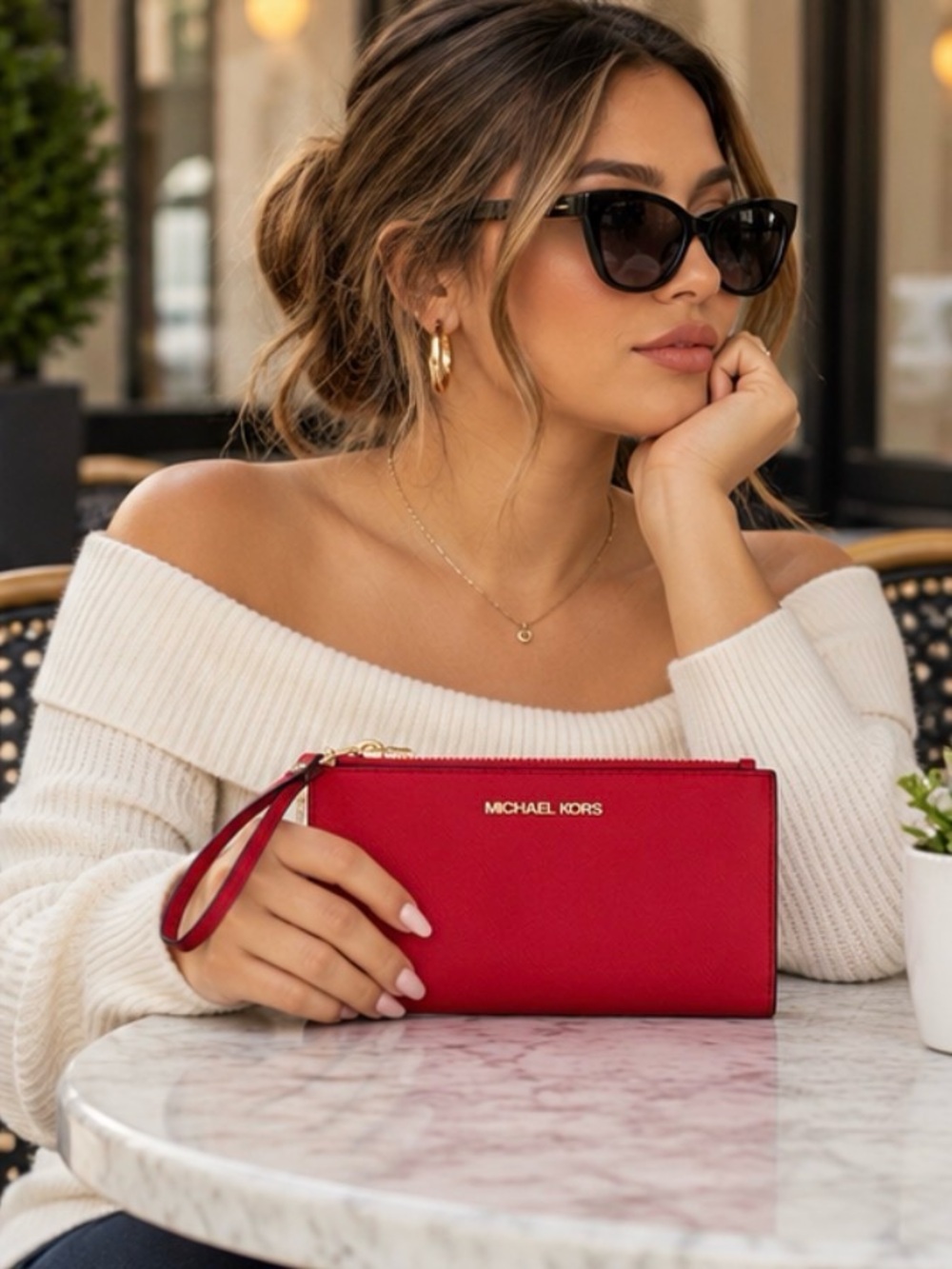 Women’s Michael Kors Red Saffiano Leather Wristlet strap Wallet